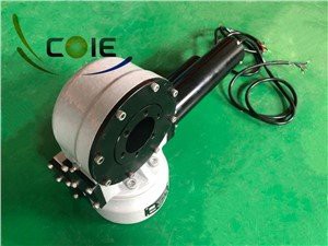 محرك الدوران ثنائي المحور